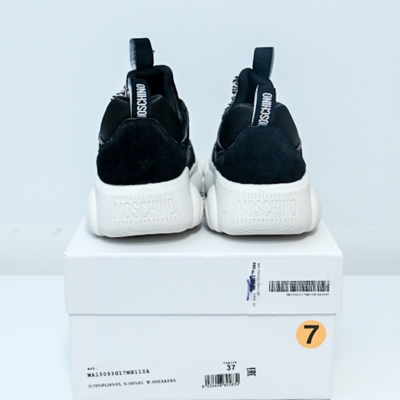 Moschino Teddy Bear Shoes size 7w BNIB - Picture 2 of 7